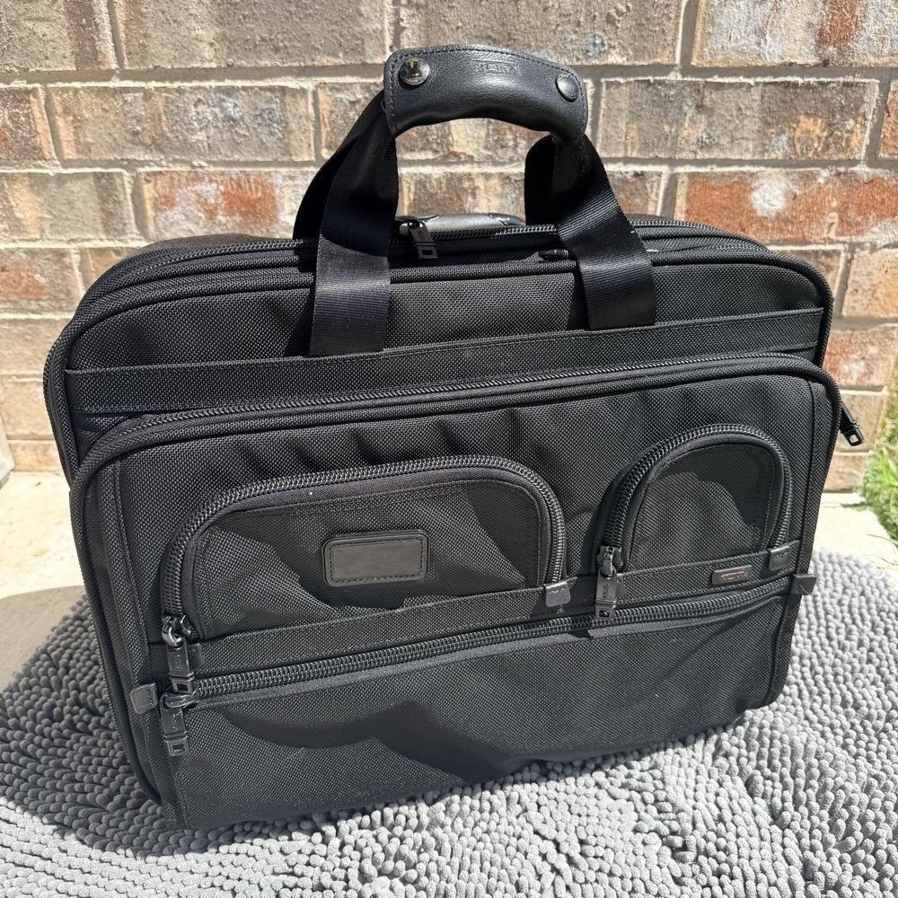TUMI Deluxe Alpha Expandable Rolling Carry On Briefcase 2 Wheel 26127DH Business